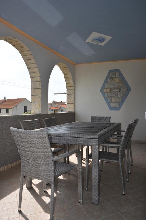 Apartments Petar & Anka Biograd Na Moru Habitación foto