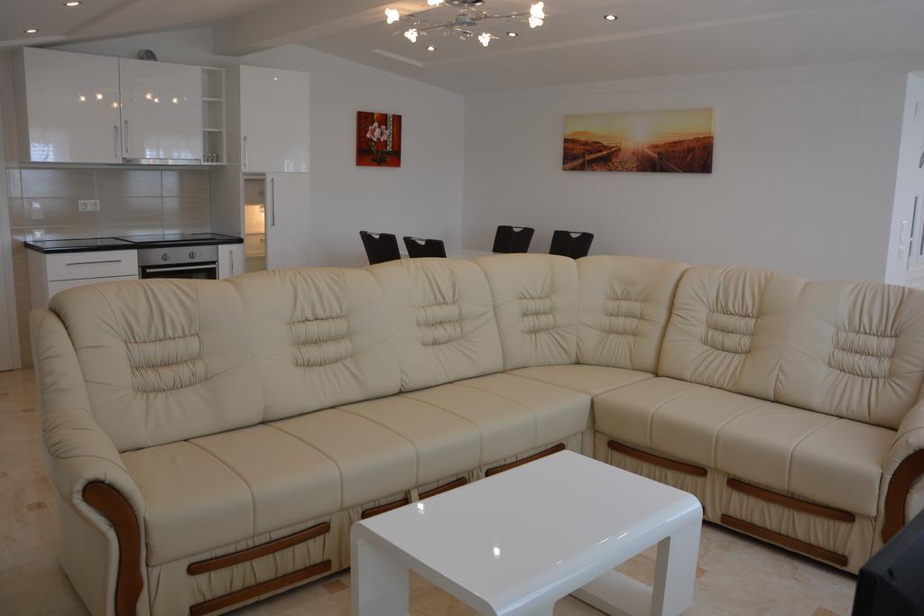 Apartments Petar & Anka Biograd Na Moru Exterior foto