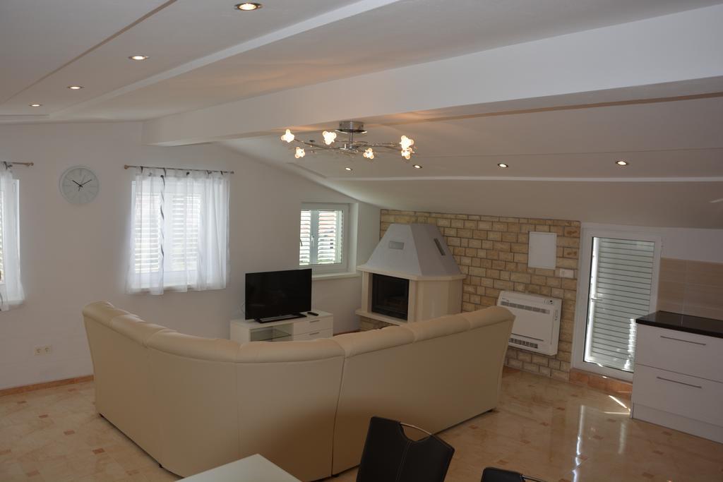 Apartments Petar & Anka Biograd Na Moru Exterior foto