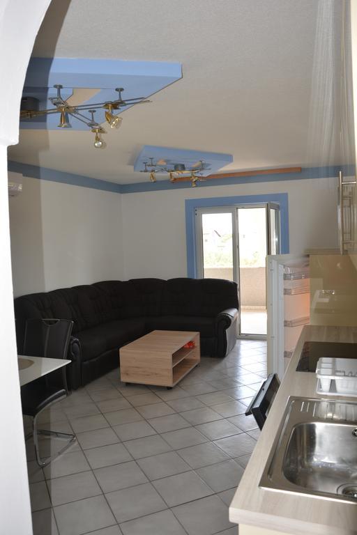 Apartments Petar & Anka Biograd Na Moru Exterior foto